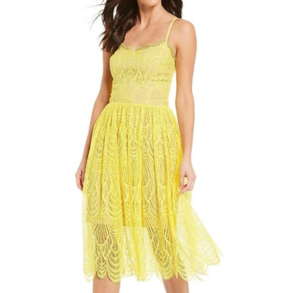 Dress the Population Dresses & Skirts - NWT Dress the Population Yellow Dandelion Lace Sweetheart A-line Midi Dress XL